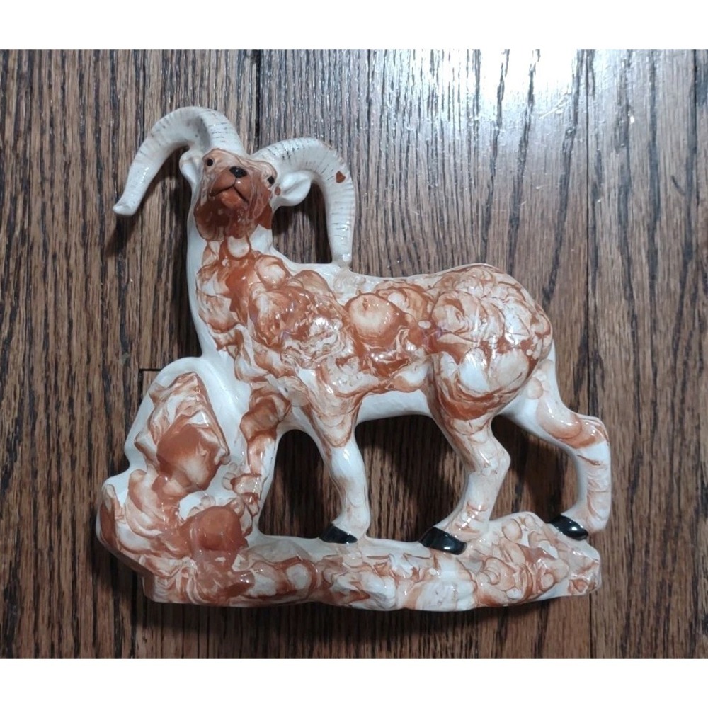 Alaskan Big Horn Dall Sheep Ceramic Figurine Hand Painted Marbled Glaze Vintage